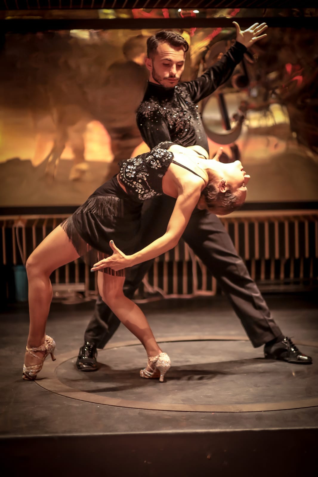 Dinner + Unlimited Local Alcohol Drinks + Private V.I.P Table ( 1 st and 2nd Row ) + Shows with Hotel Transfer