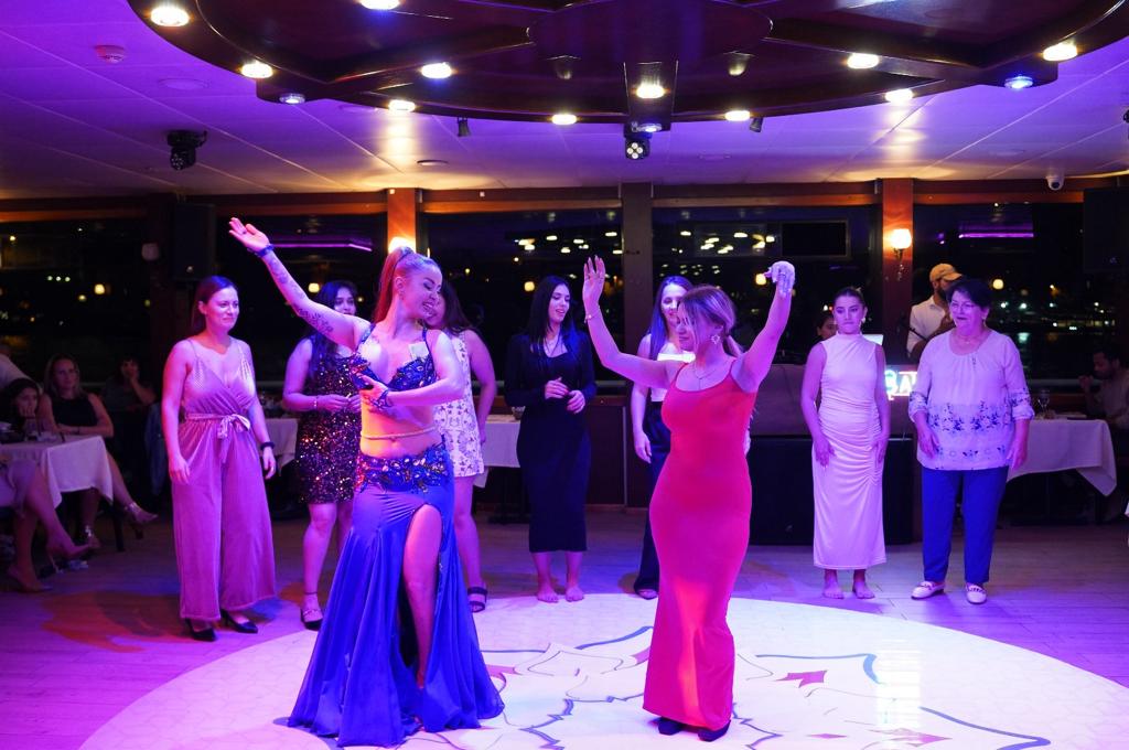 BOSPHORUS DINNER CRUISE & TURKISH NIGHT SHOW (STANDARD TABLE WITH ALCOHOL) 