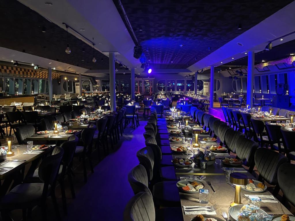 Bosphorus Cruise w/ Unlimited Soft Drinks + Turkish Show and Meeting Point