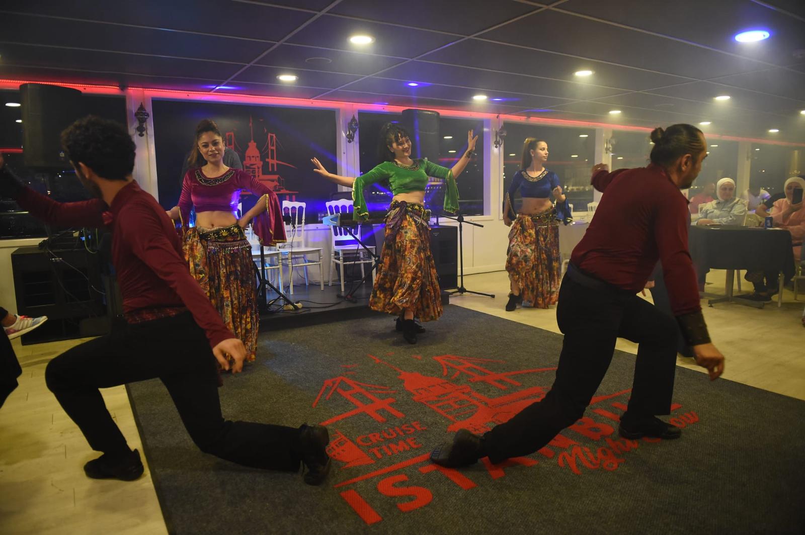 Bosphorus Cruise: Dinner + Unlimited Soft Drinks + Private Close to Show Table + Shows with Hotel Transfer